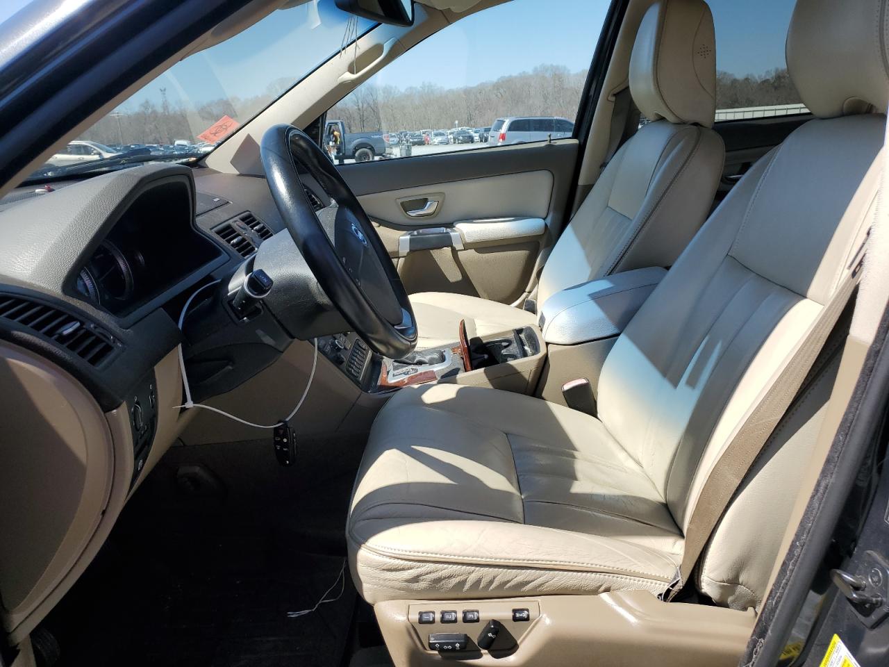 2013 Volvo XC90 - Image 7