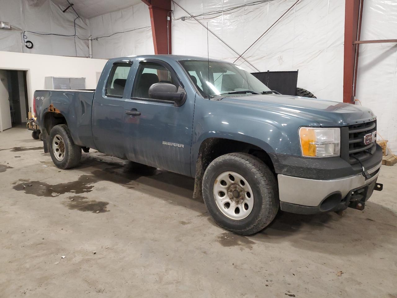 2013 GMC Sierra - Image 4