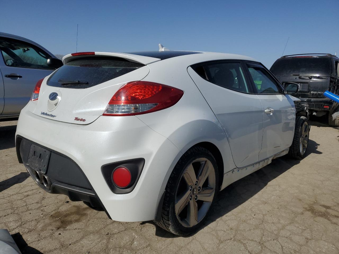 2013 Hyundai Veloster - Image 3