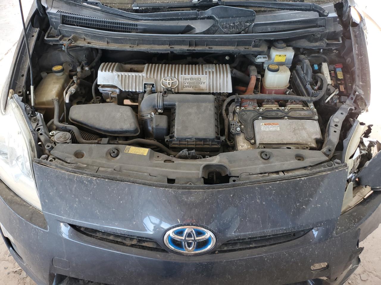 2010 Toyota Prius - Image 12