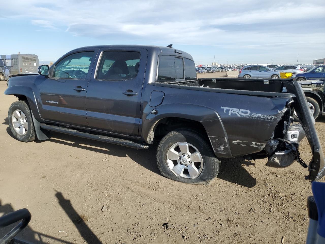 2015 Toyota Tacoma - Image 2