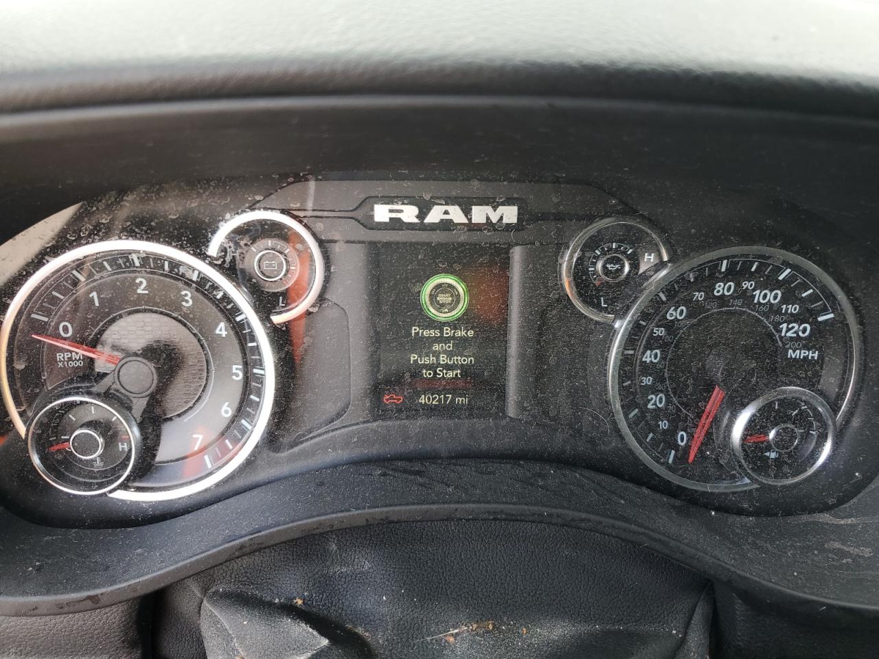 2021 RAM 1500 - Image 9