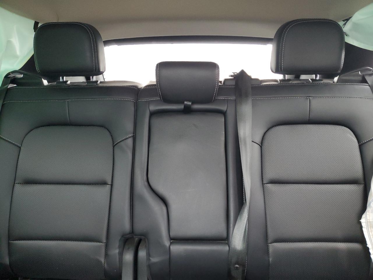 2020 Ford Escape - Image 10