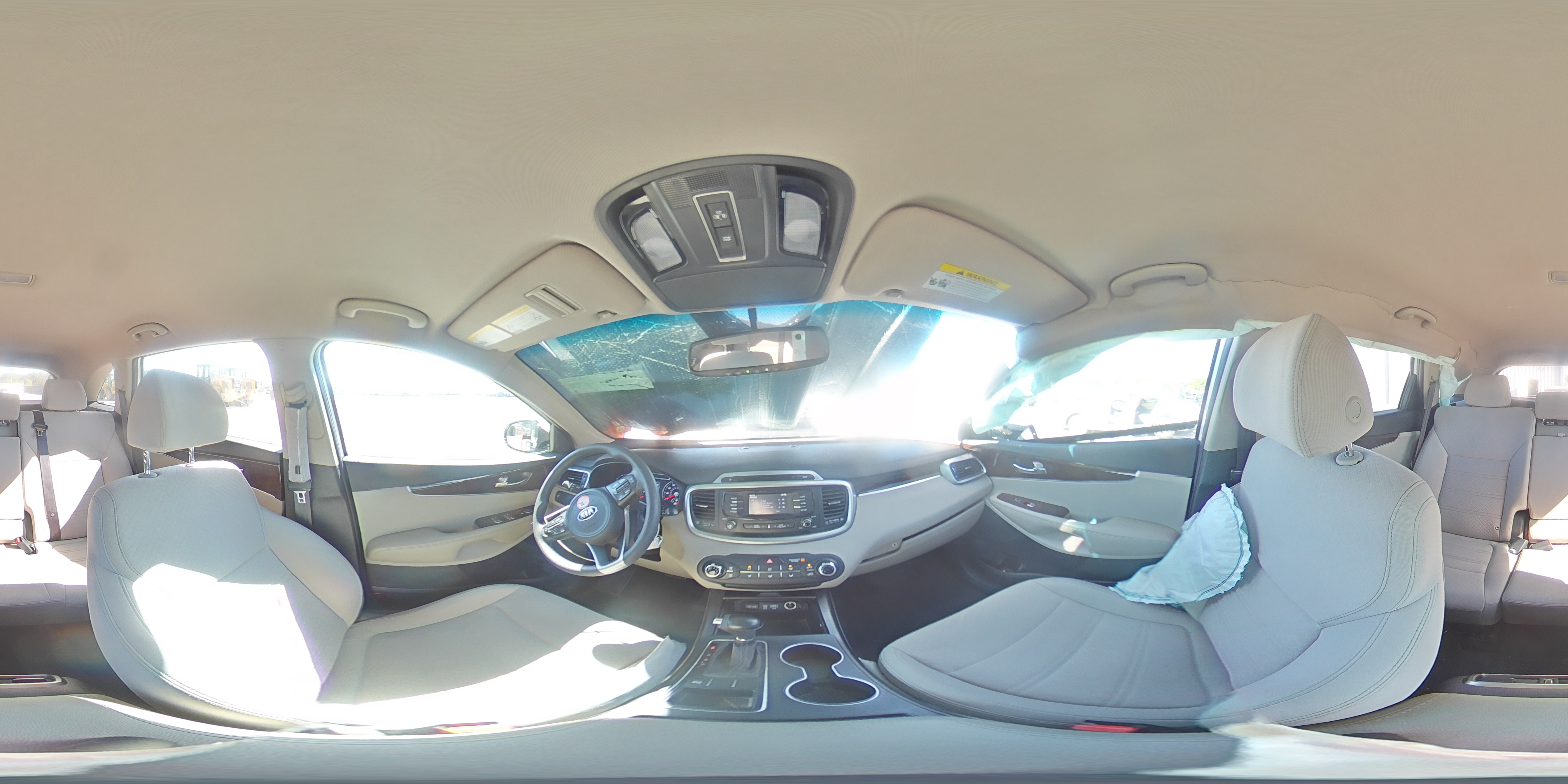2018 Kia Sorento - Image 13