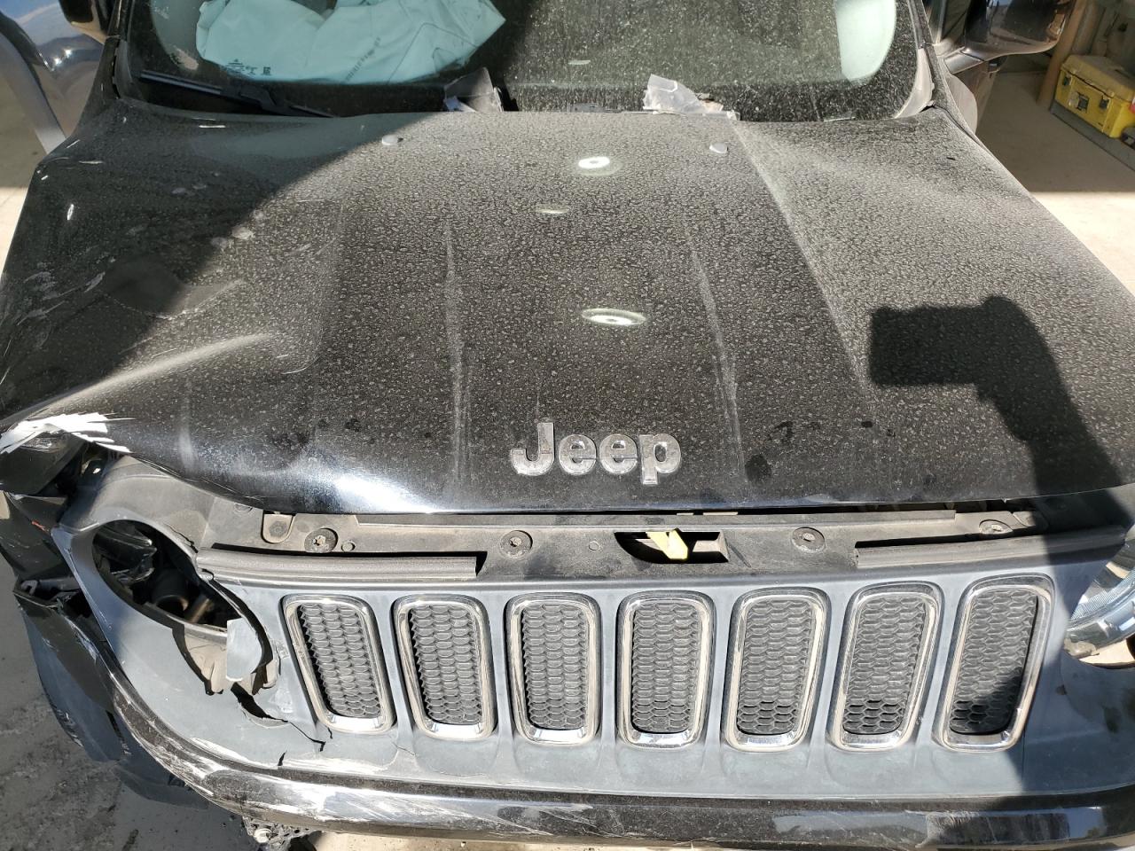 2015 Jeep Renegade - Image 12