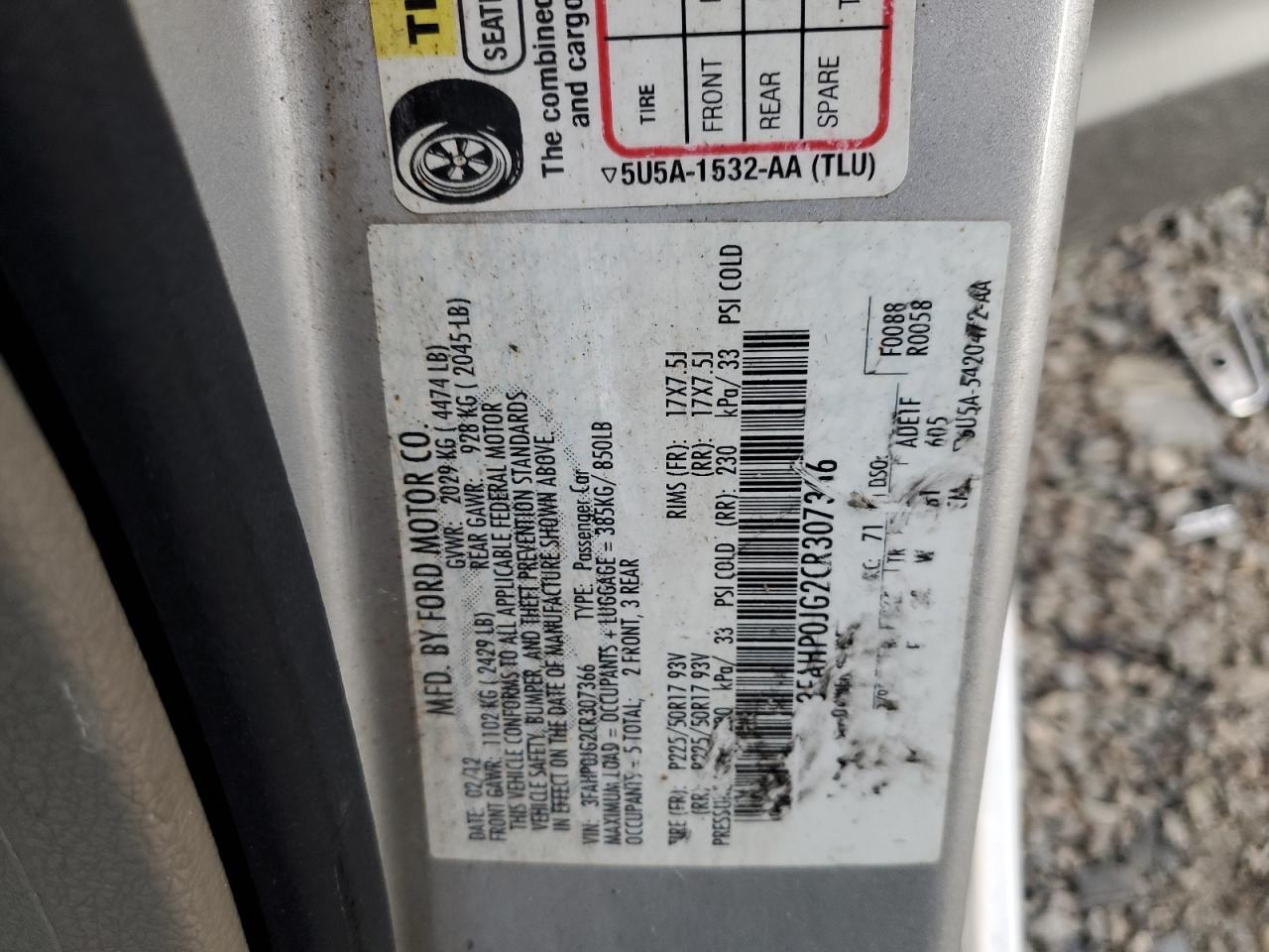 2012 Ford Fusion - Image 12