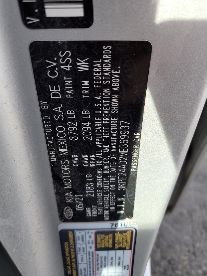 2021 Kia Forte - Image 12