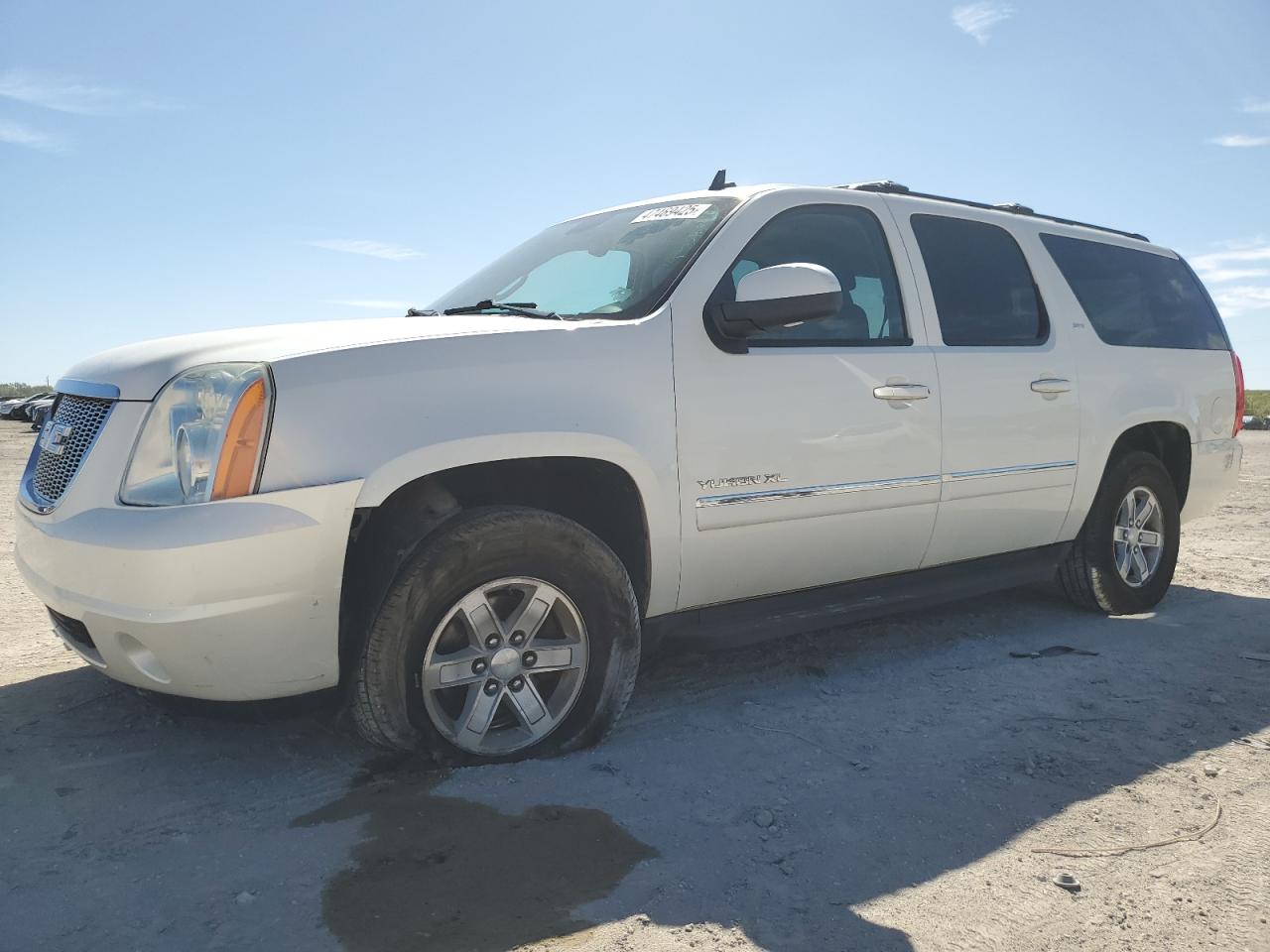 2011 GMC Yukon - Image 1
