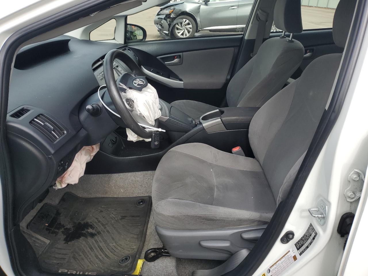 2014 Toyota Prius - Image 7