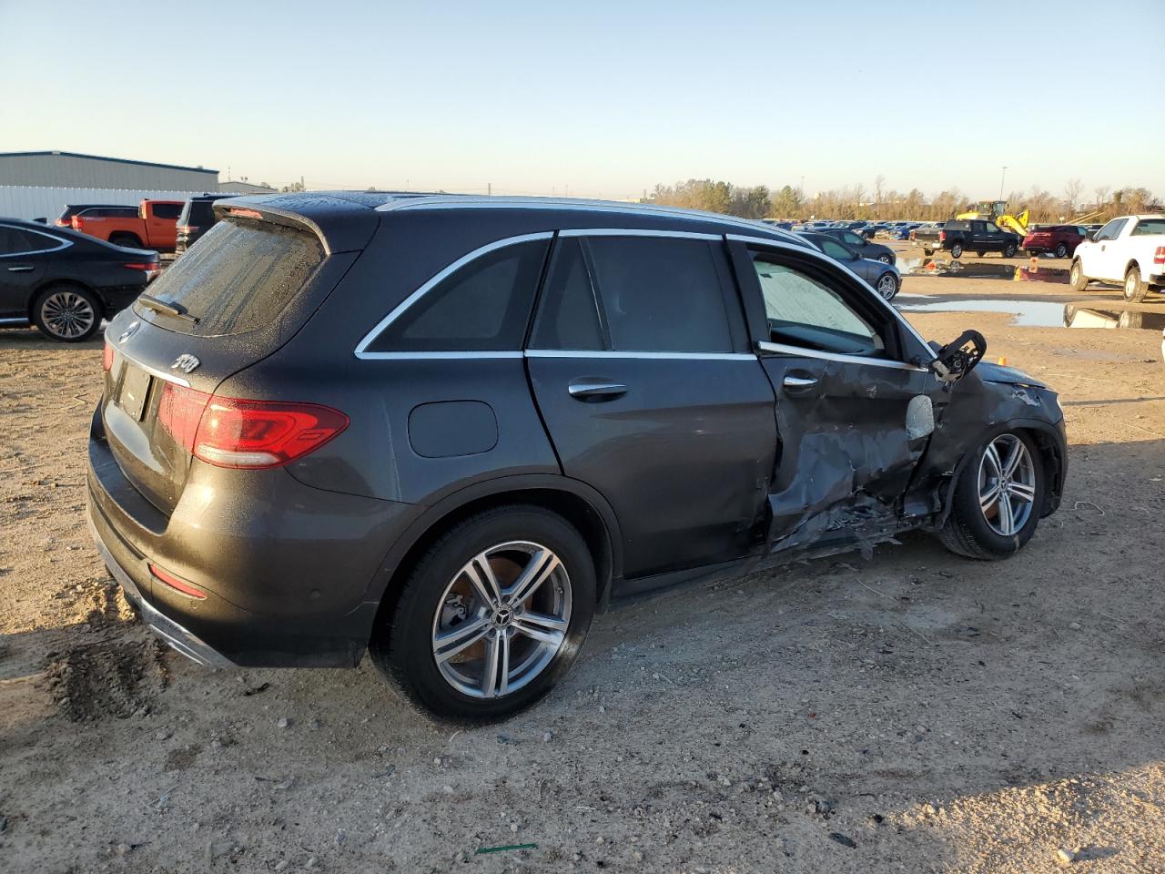 2021 Mercedes-Benz GLC - Image 3
