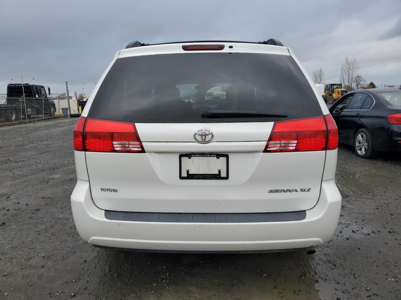 2004 Toyota Sienna Xle VIN: 5TDZA22C94S082868 Lot: 47661895