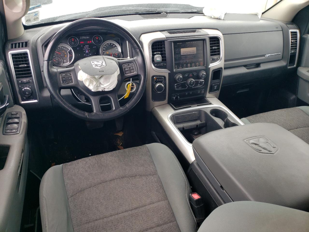 2016 RAM 1500 - Image 8