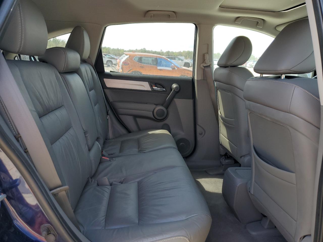 2010 Honda CR-V - Image 11