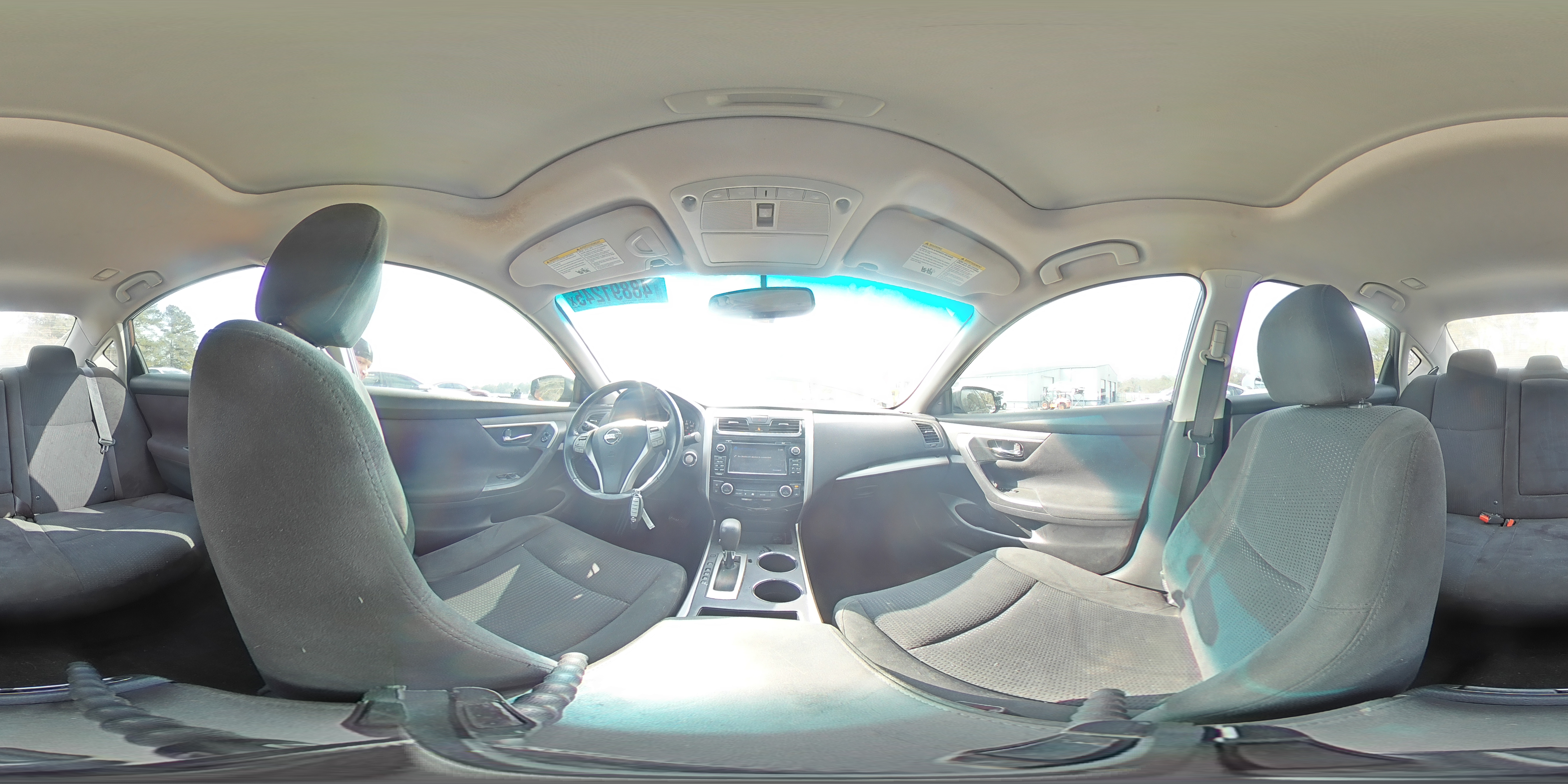 2015 Nissan Altima - Image 14