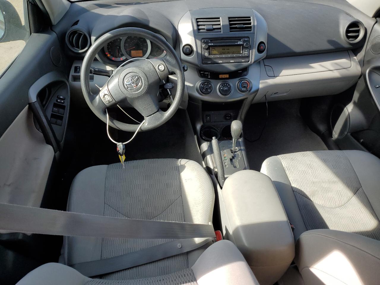 2012 Toyota RAV 4 - Image 8