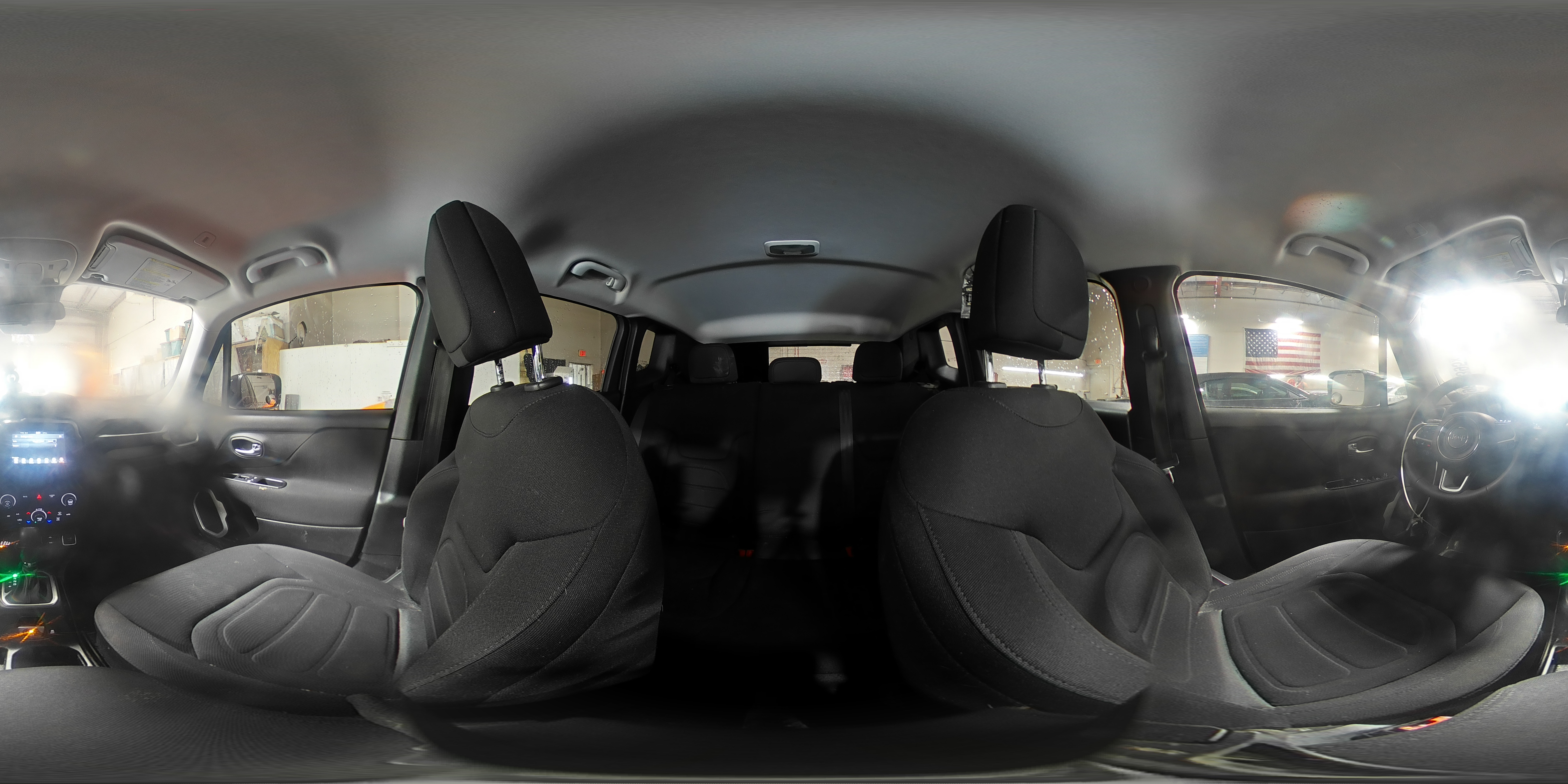 2018 Jeep Renegade - Image 15