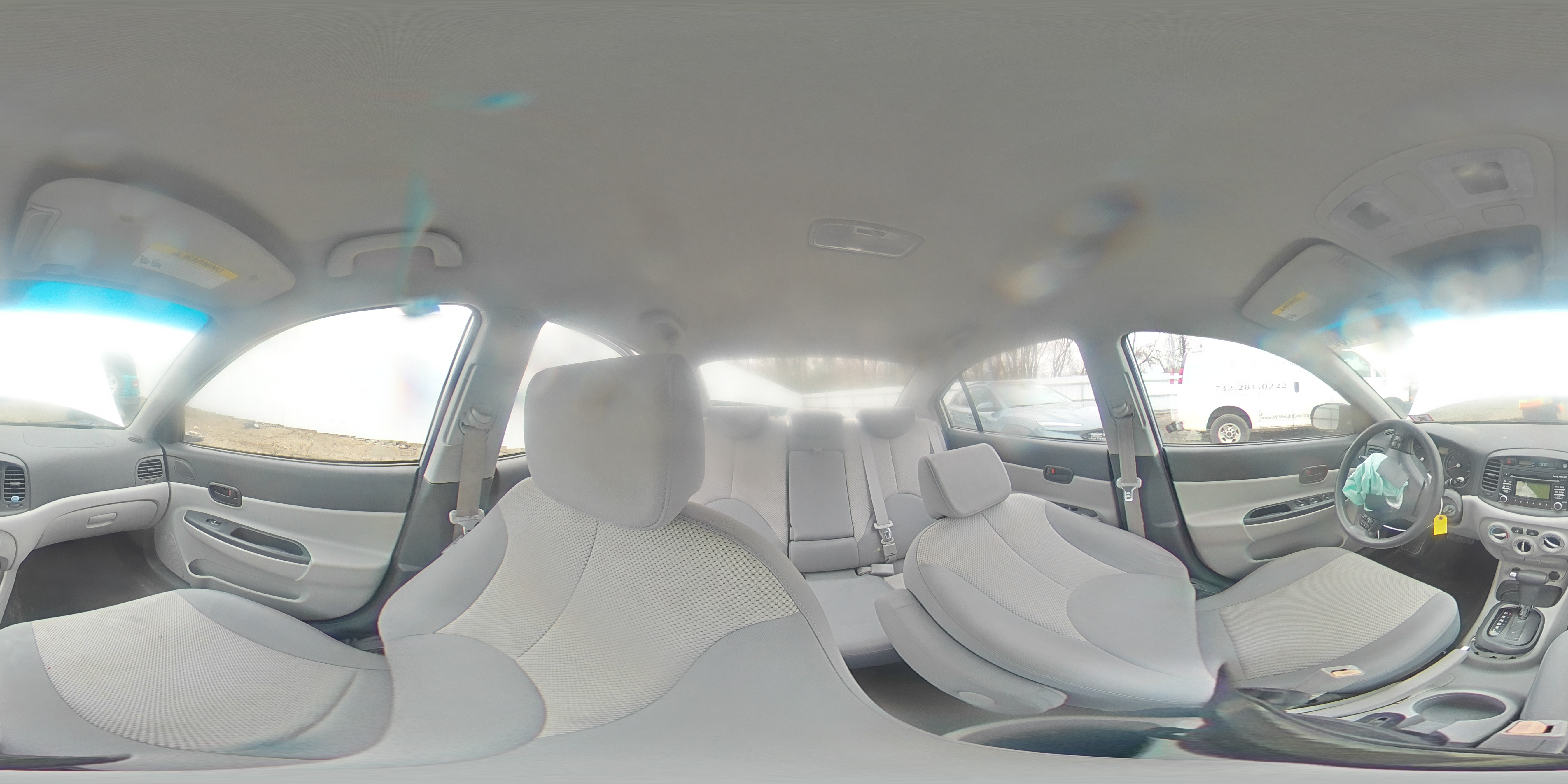 2010 Hyundai Accent - Image 12