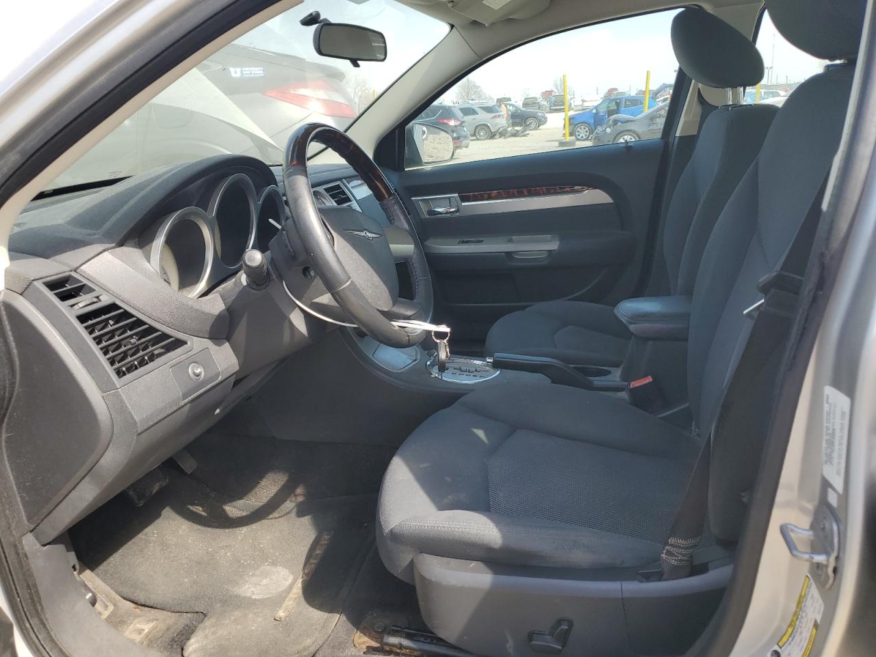 2009 Chrysler Sebring - Image 7