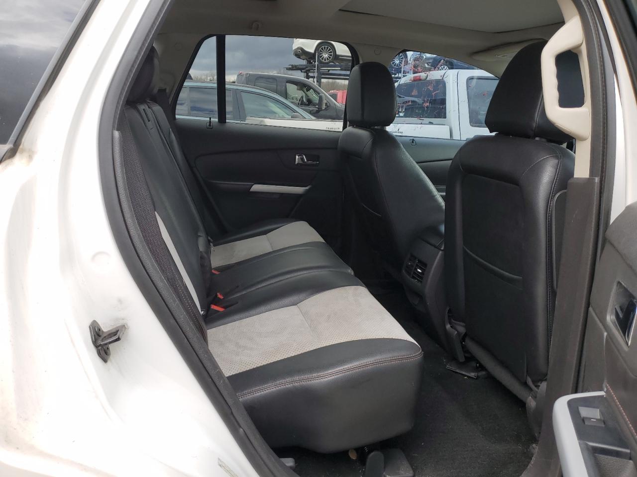 2013 Ford Edge - Image 11