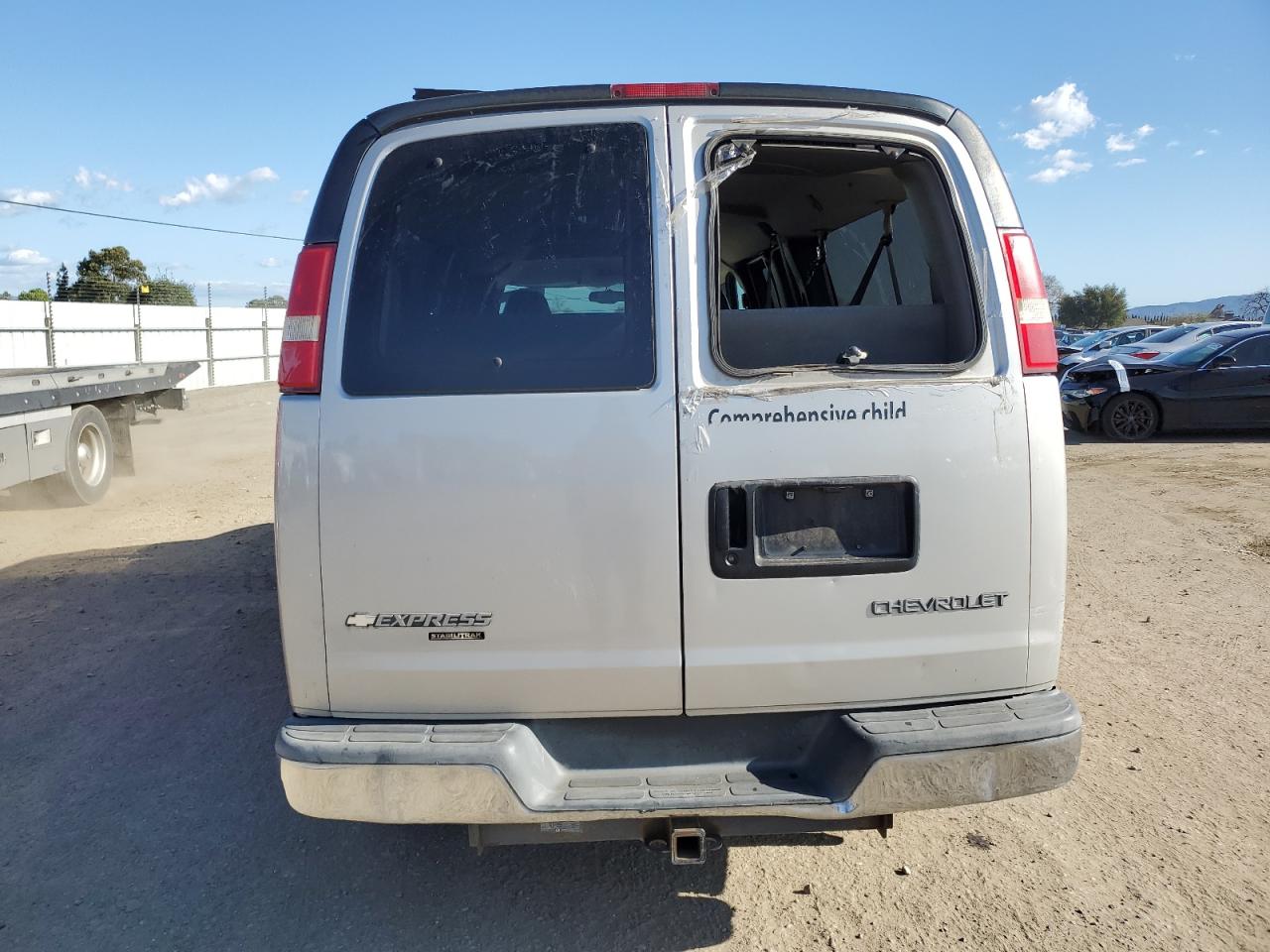 2005 Chevrolet Express - Image 6
