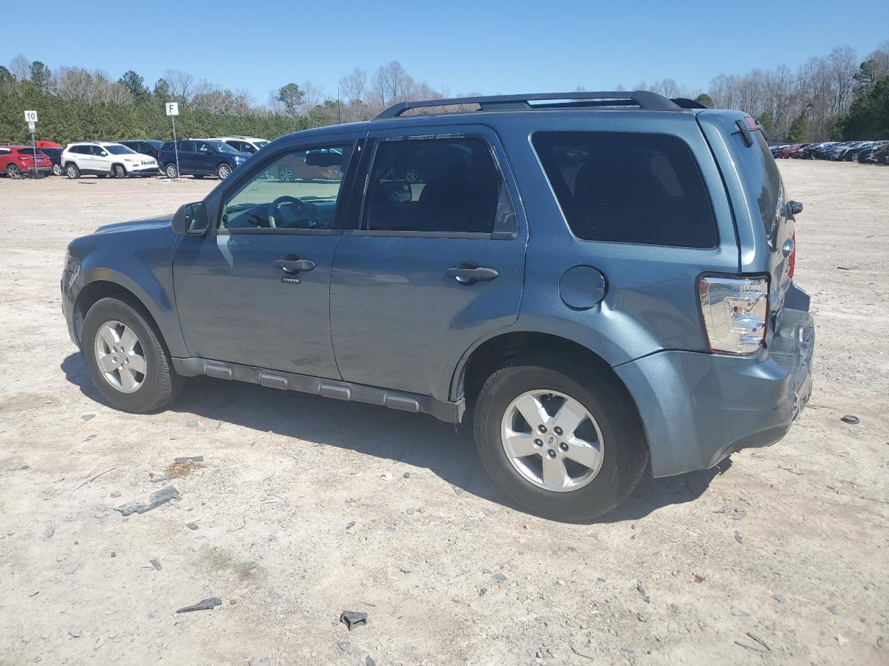 2007 Mercury Mariner - Image 2