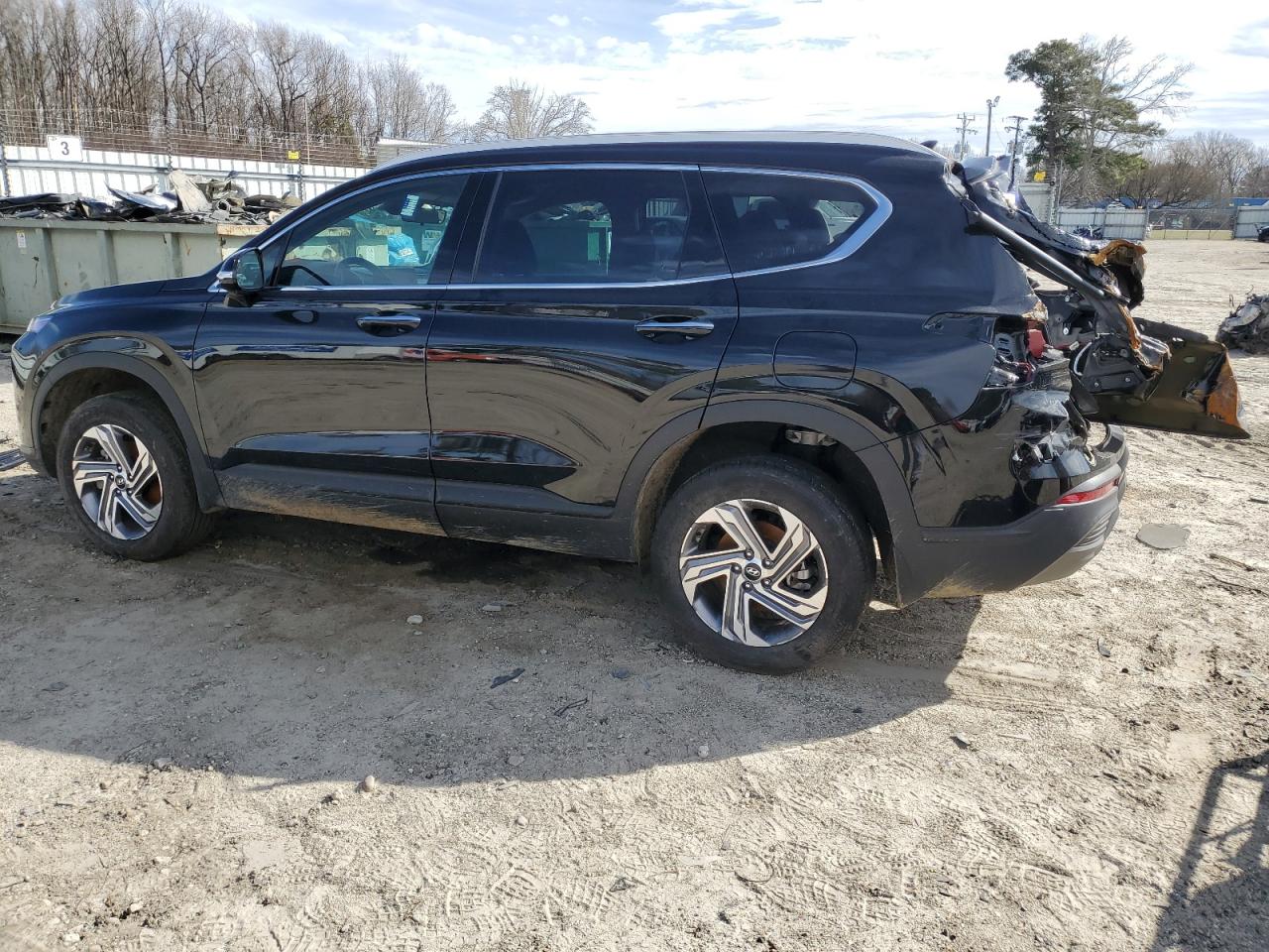 2023 Hyundai Santa Fe - Image 2