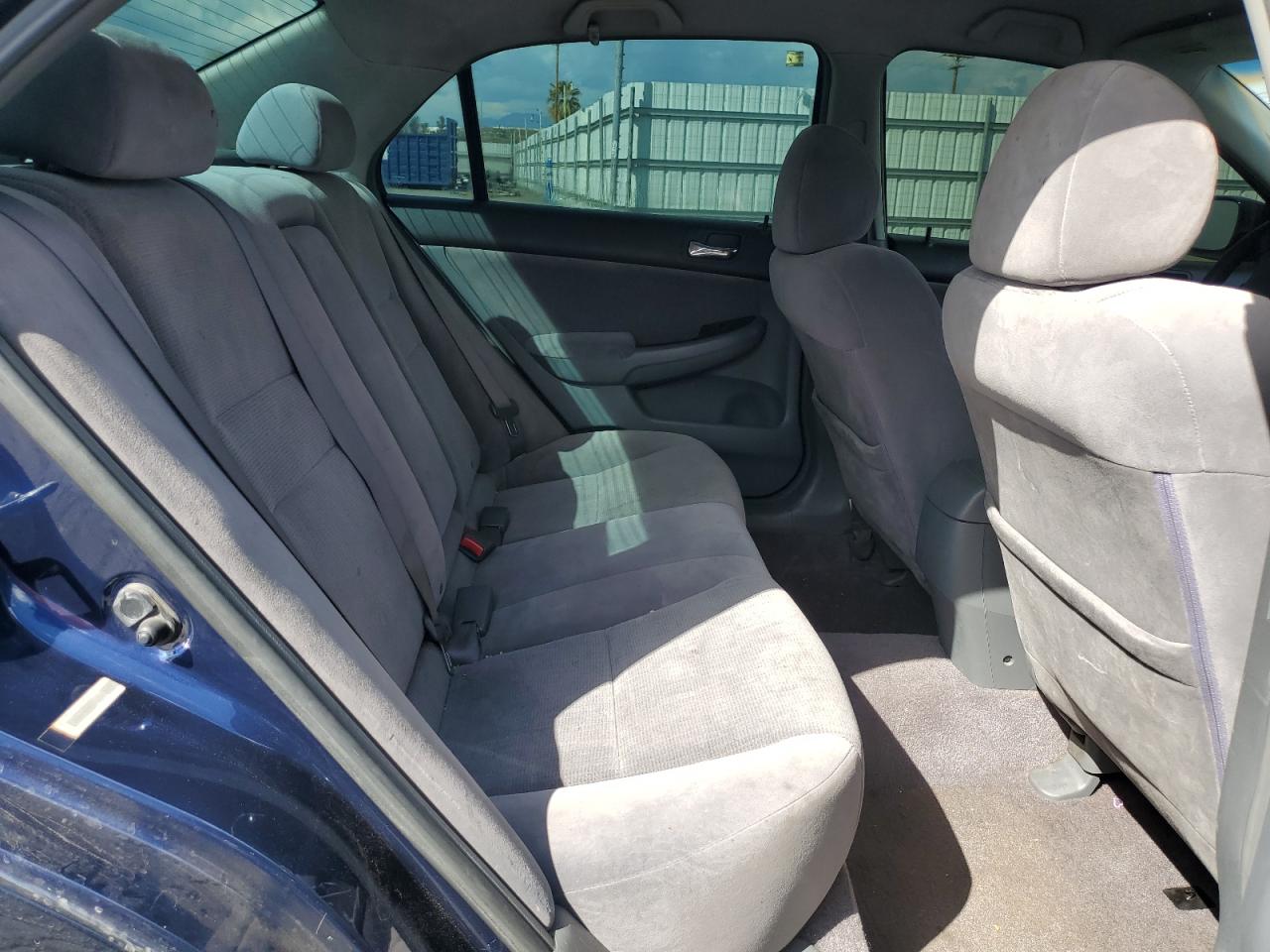 2004 Honda Accord - Image 10
