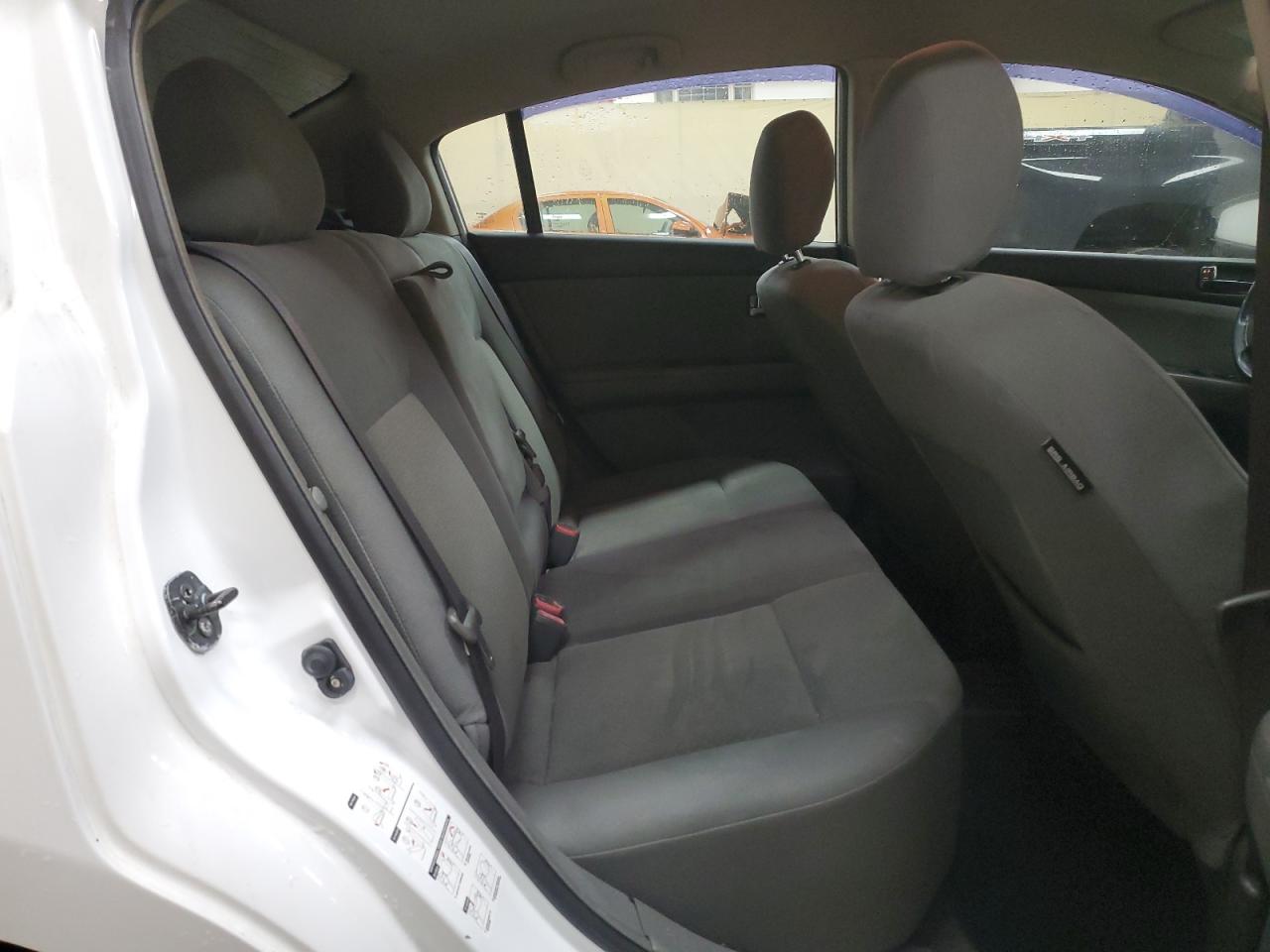 2009 Nissan Sentra - Image 10