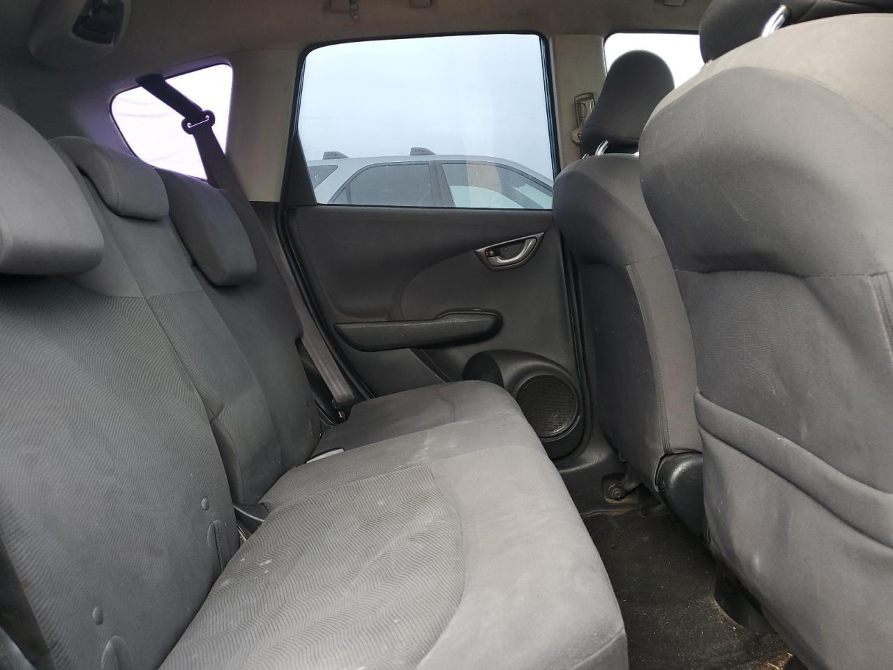 2012 Honda Fit - Image 11