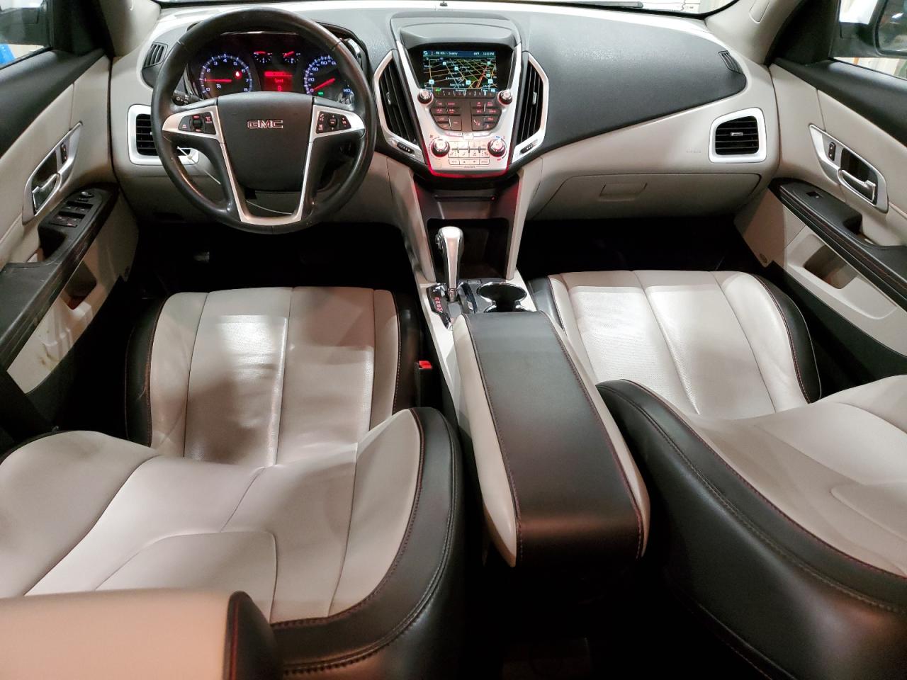 2015 GMC Terrain - Image 8