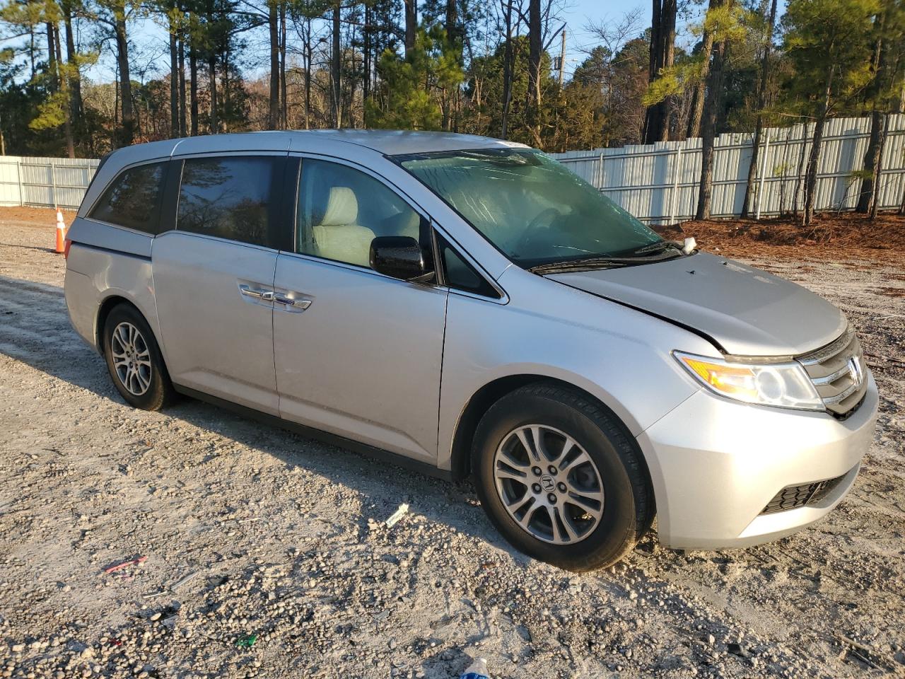 2013 Honda Odyssey - Image 4