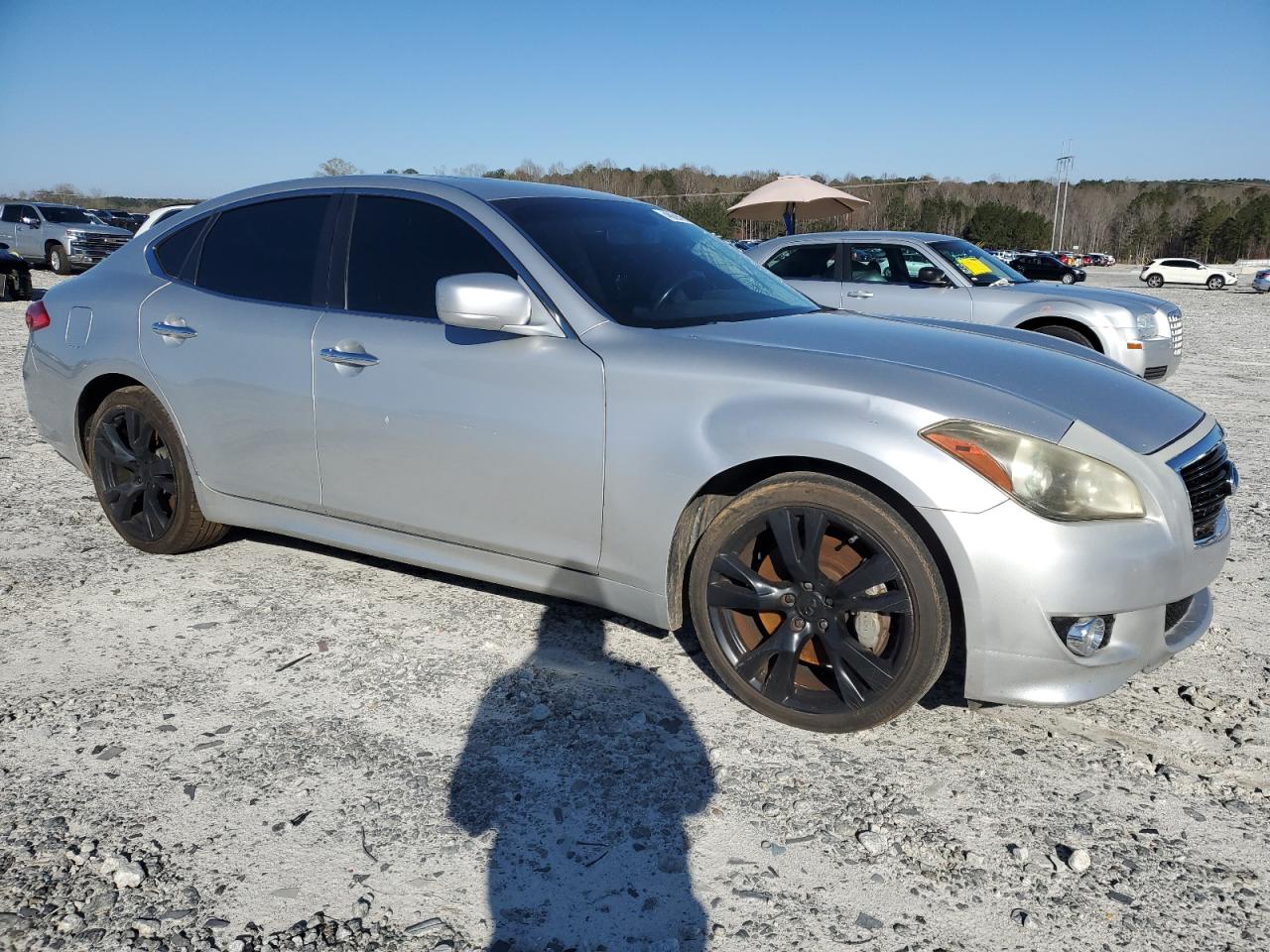 2011 Infiniti M - Image 4