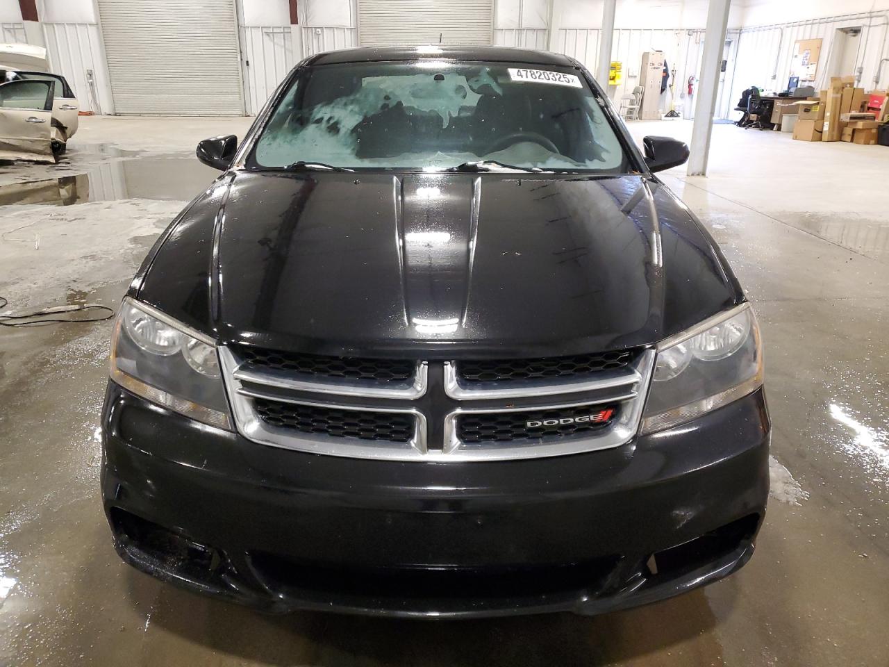 2014 Dodge Avenger - Image 5