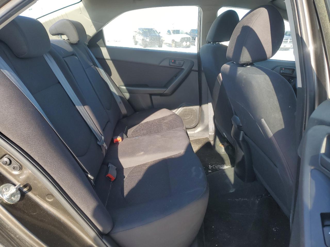 2010 Kia Forte - Image 10