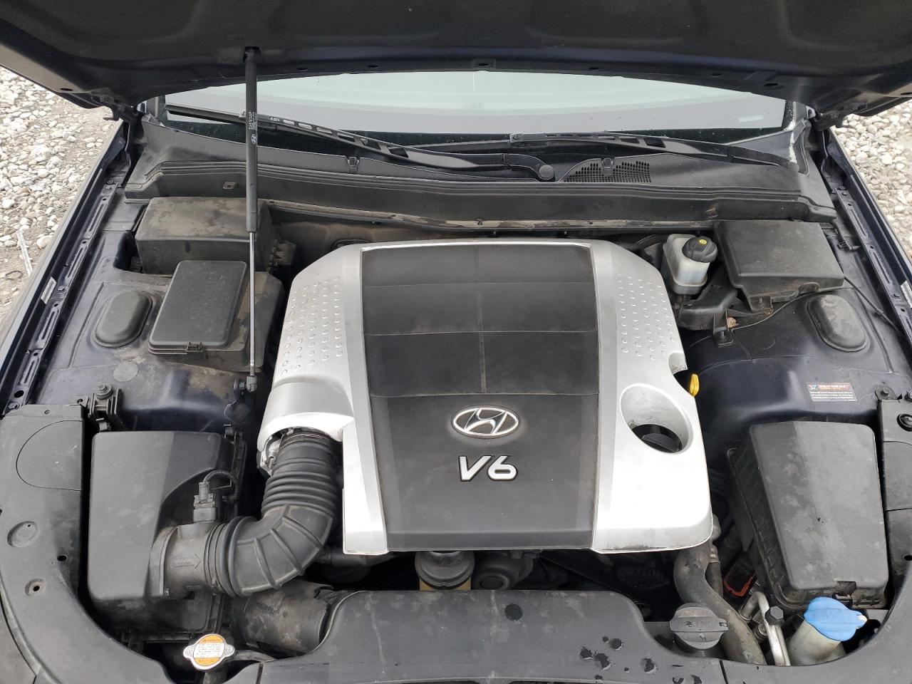 2009 Hyundai Genesis - Image 11