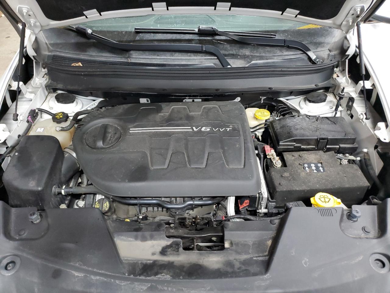 2016 Jeep Grand Cherokee - Image 12