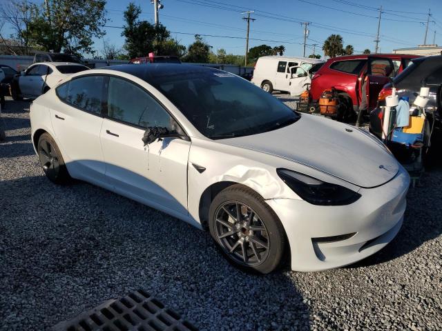  TESLA MODEL 3 2023 Белый