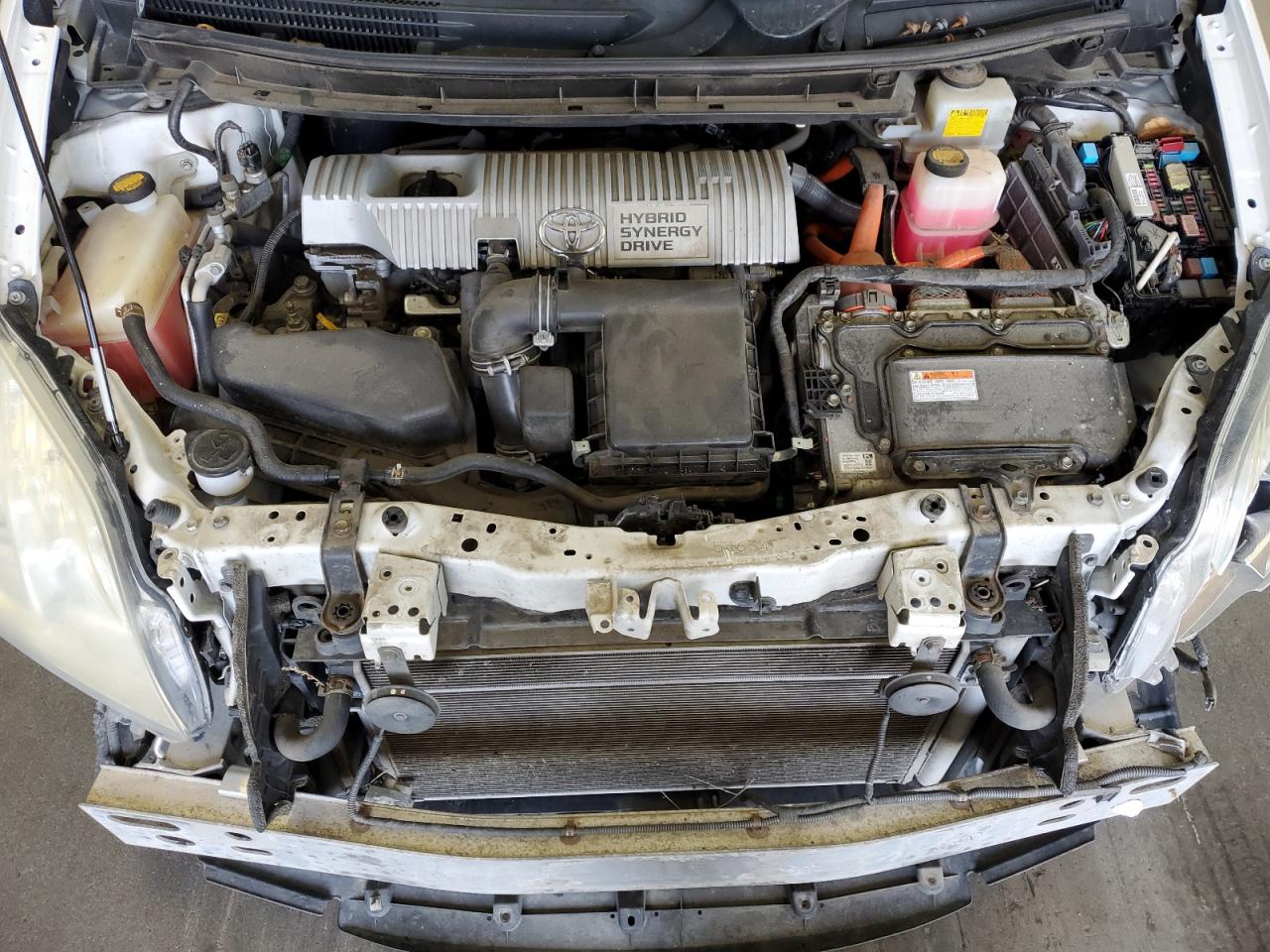 2013 Toyota Prius - Image 11