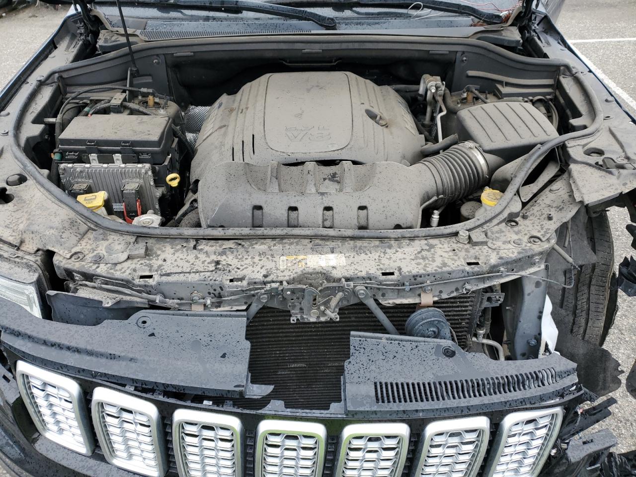 2017 Jeep Grand Cherokee - Image 12