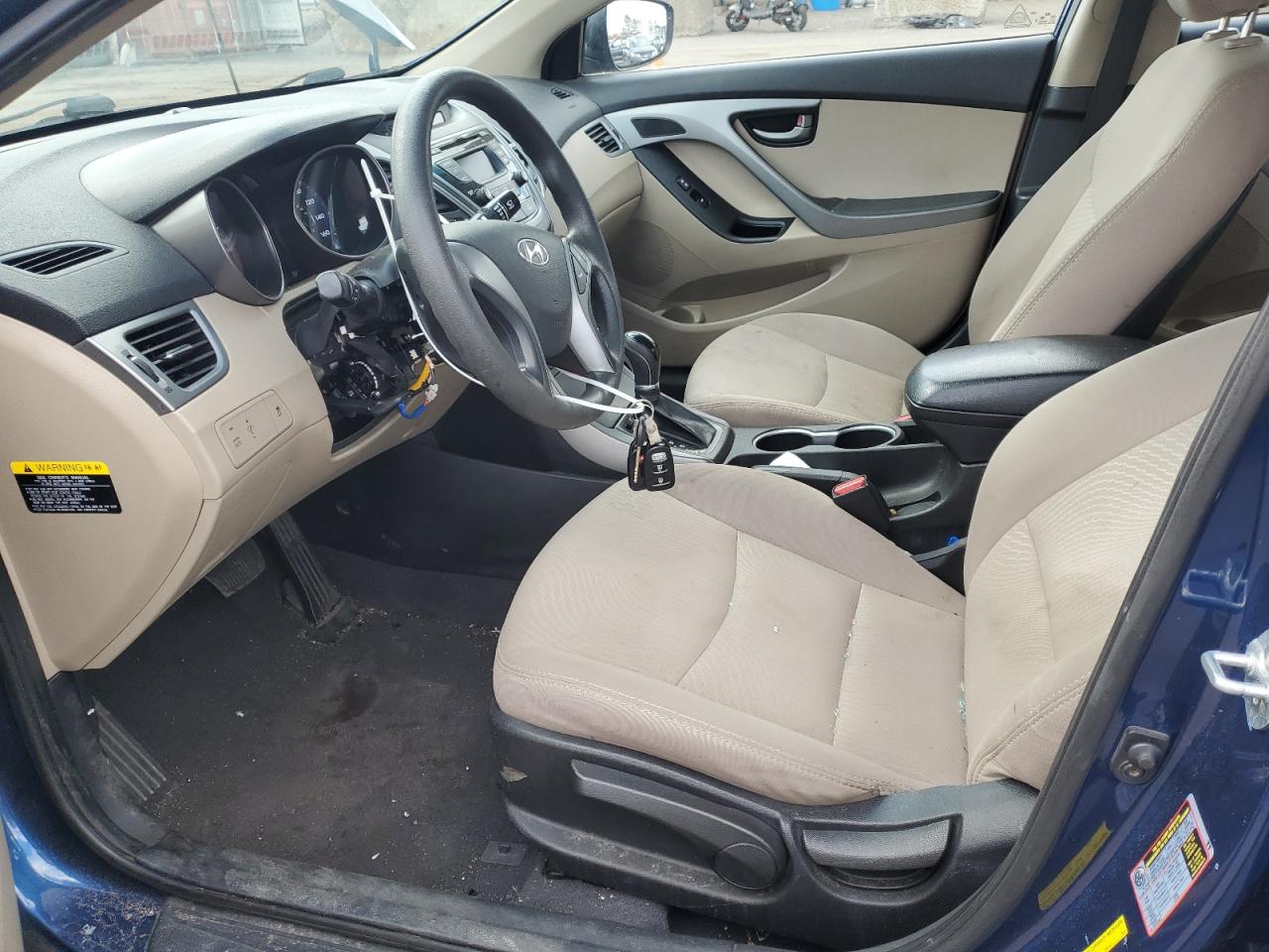 2016 Hyundai Elantra - Image 7