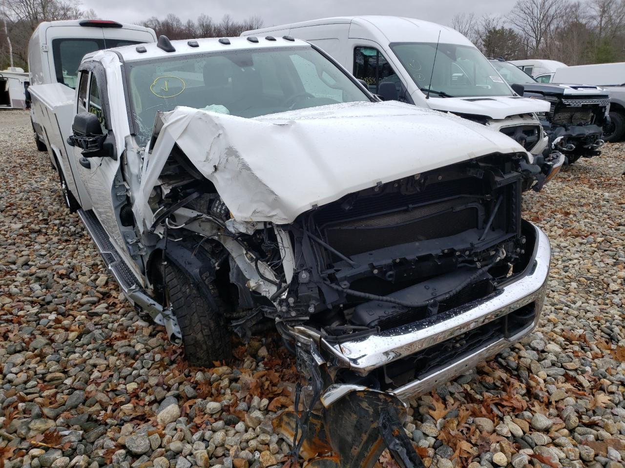 2019 RAM 3500 - Image 4