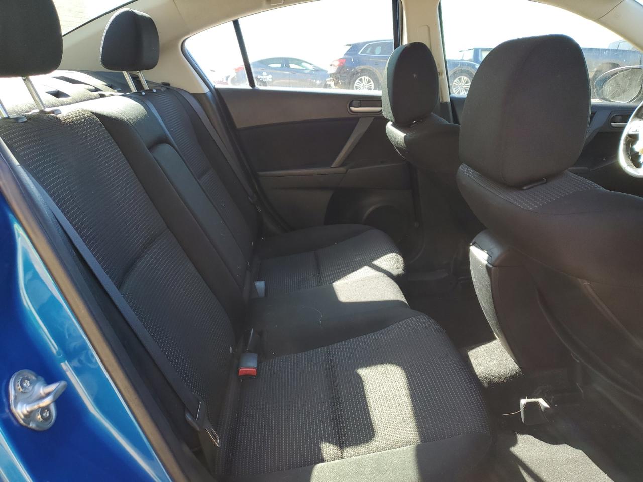 2012 Mazda 3 - Image 10