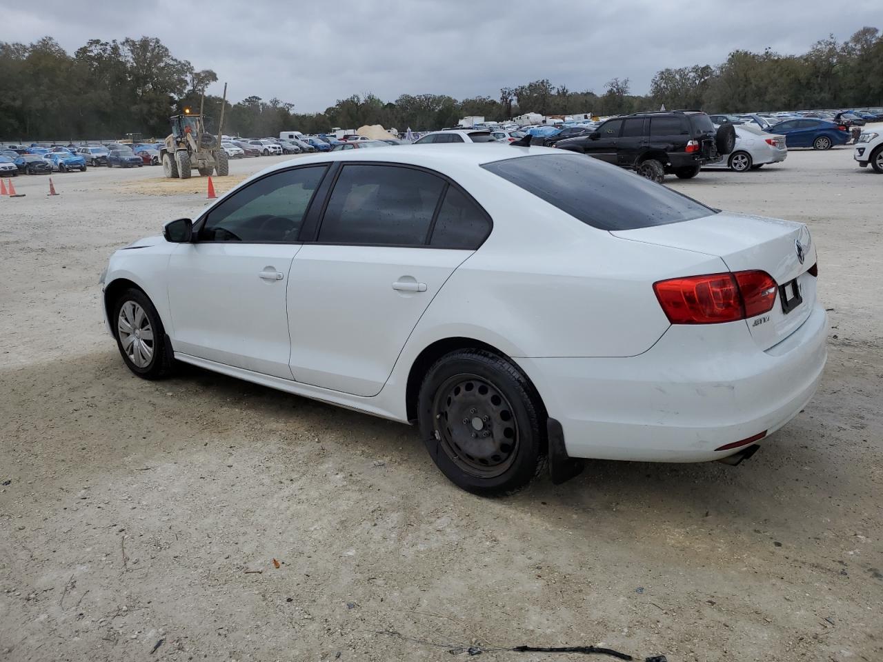 2014 Volkswagen Jetta - Image 2
