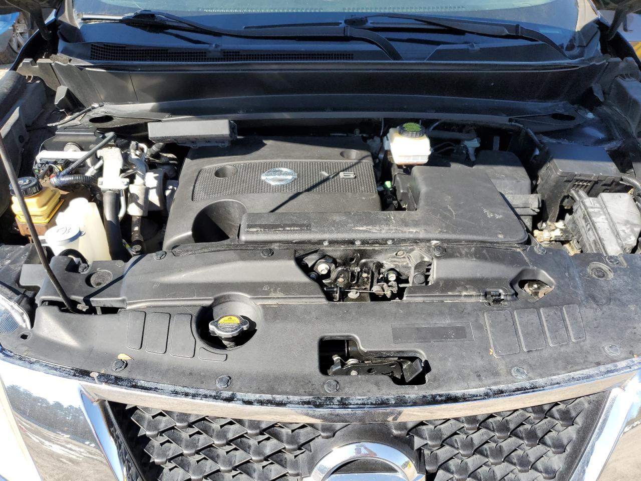 2015 Nissan Pathfinder - Image 12