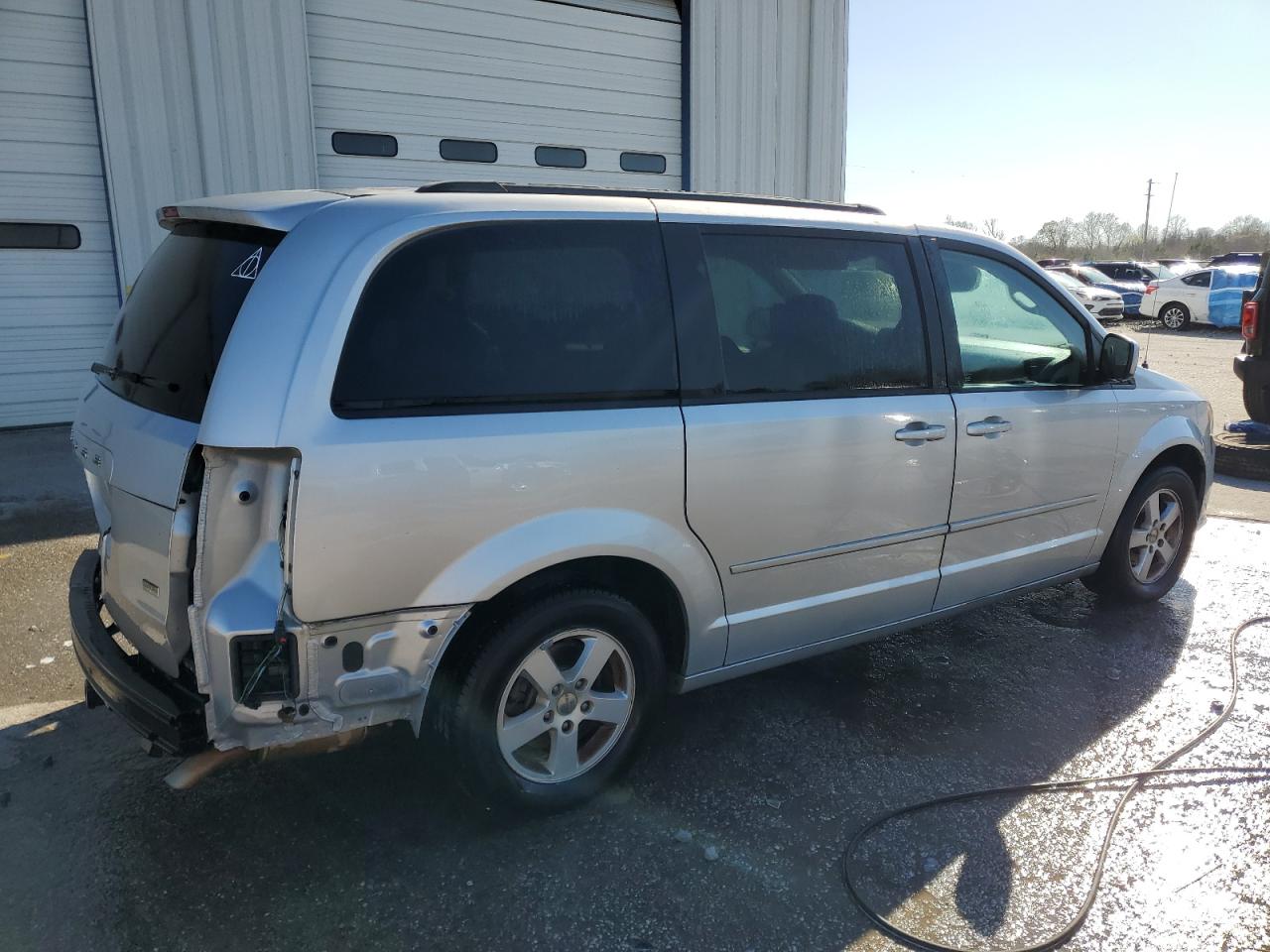 2012 Dodge Caravan - Image 3