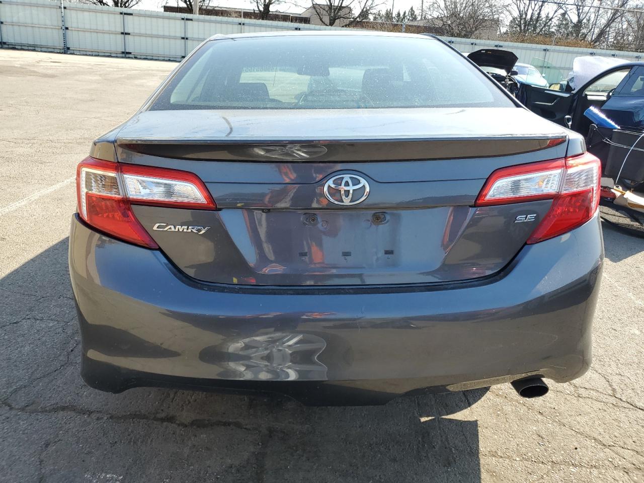 2014 Toyota Camry - Image 6