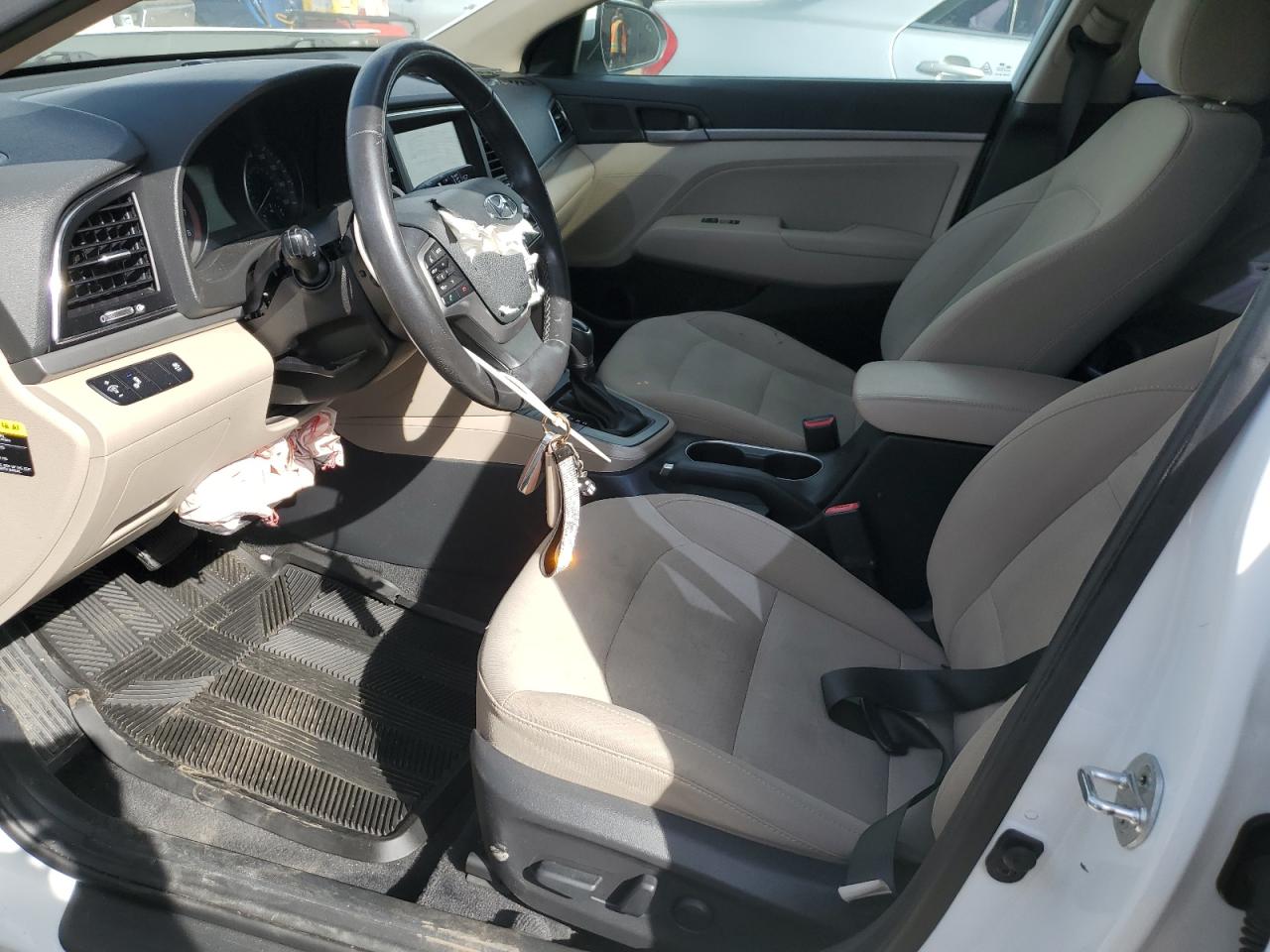 2017 Hyundai Elantra - Image 7