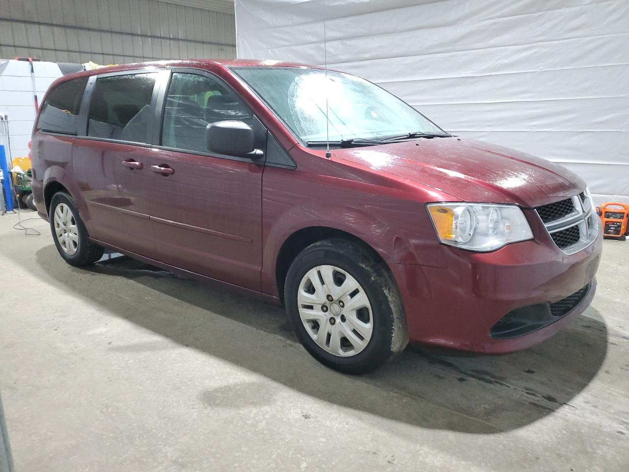 2017 Dodge Caravan - Image 4