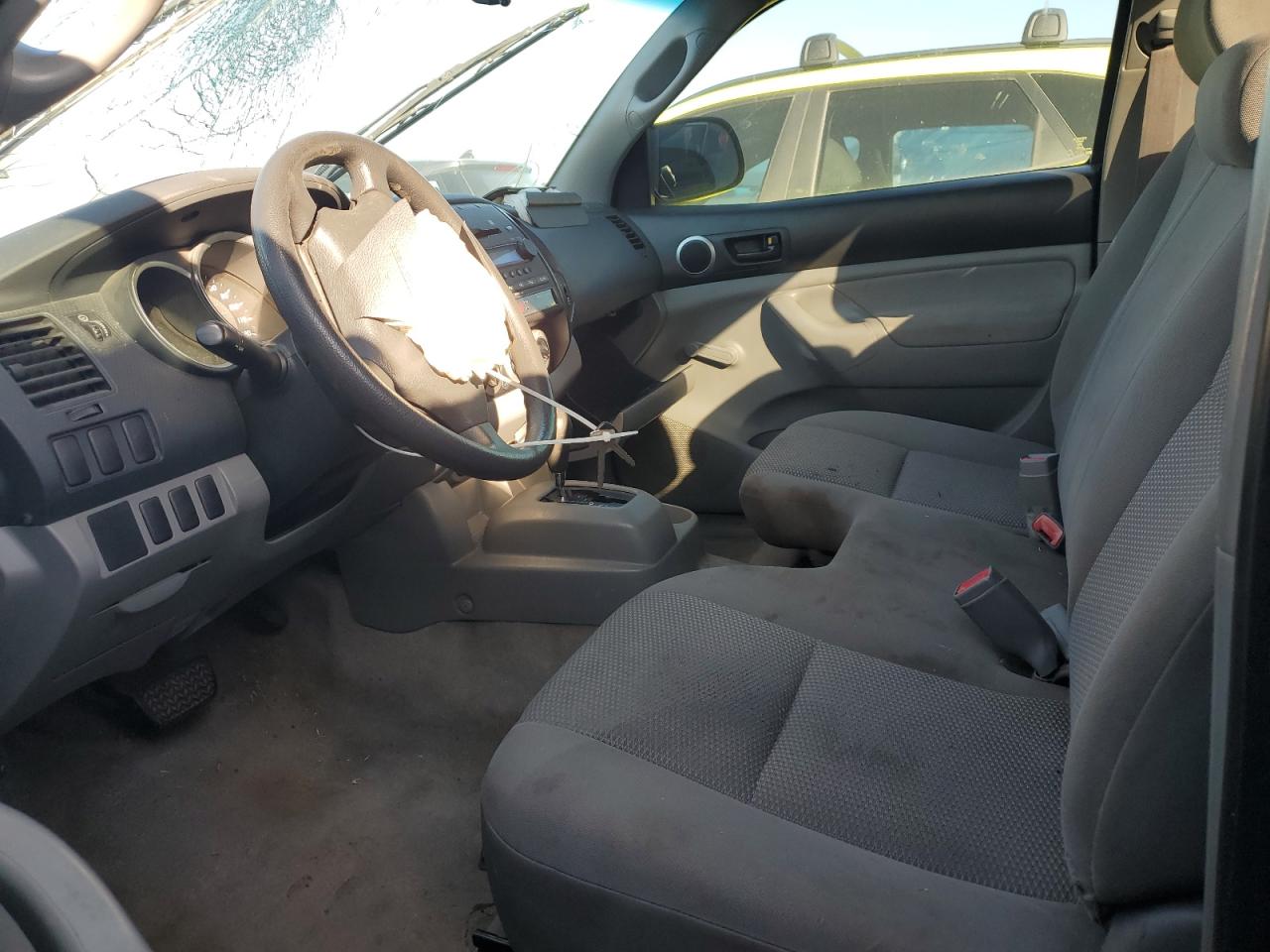 2005 Toyota Tacoma - Image 7