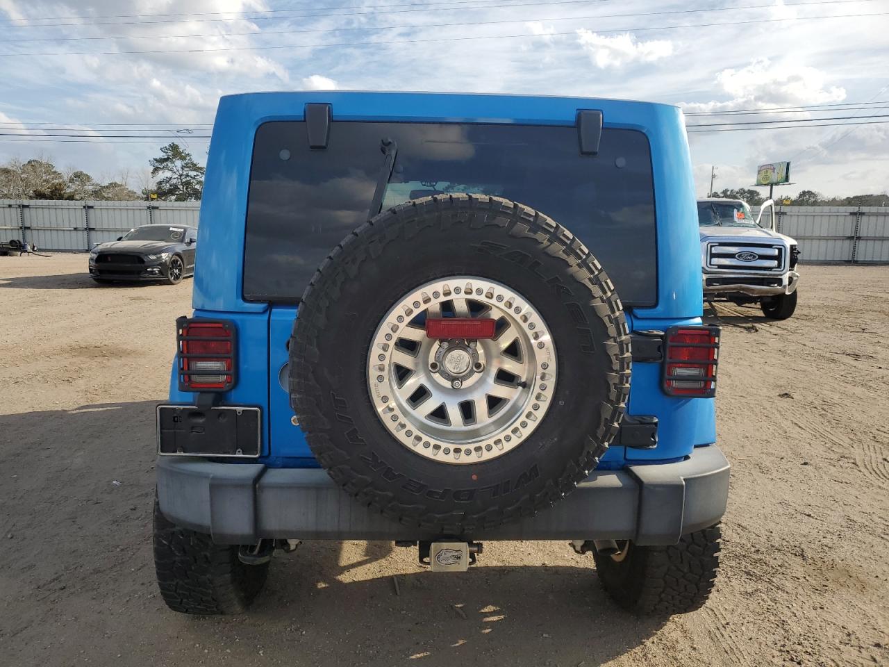 2016 Jeep Wrangler - Image 6